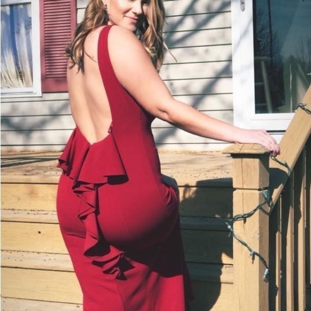 𝅺Stunning Ball Dress, Wine Red, Sequin Hearts - Picture 4 of 12